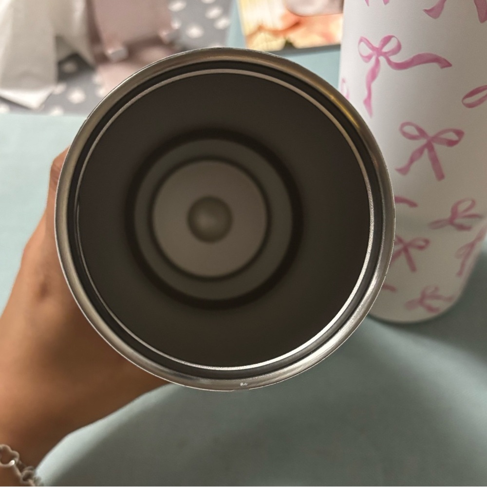 Hydropeak White Tumbler with Pink Bow Pattern - Insulated Travel Bottle - Picture 7 of 8